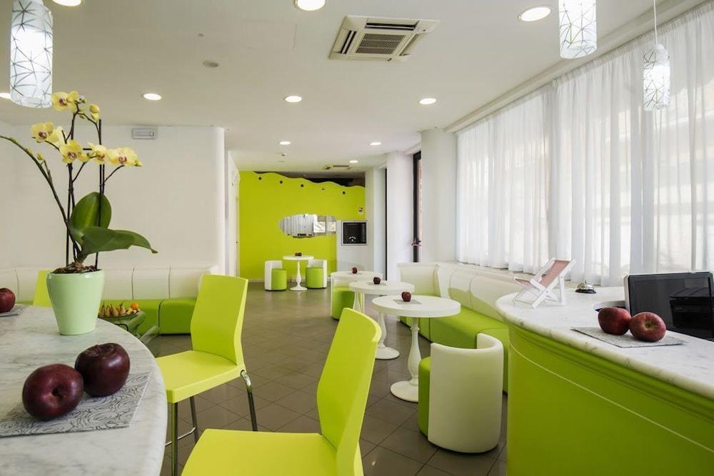 רימיני Hotel Scarlet מראה חיצוני תמונה