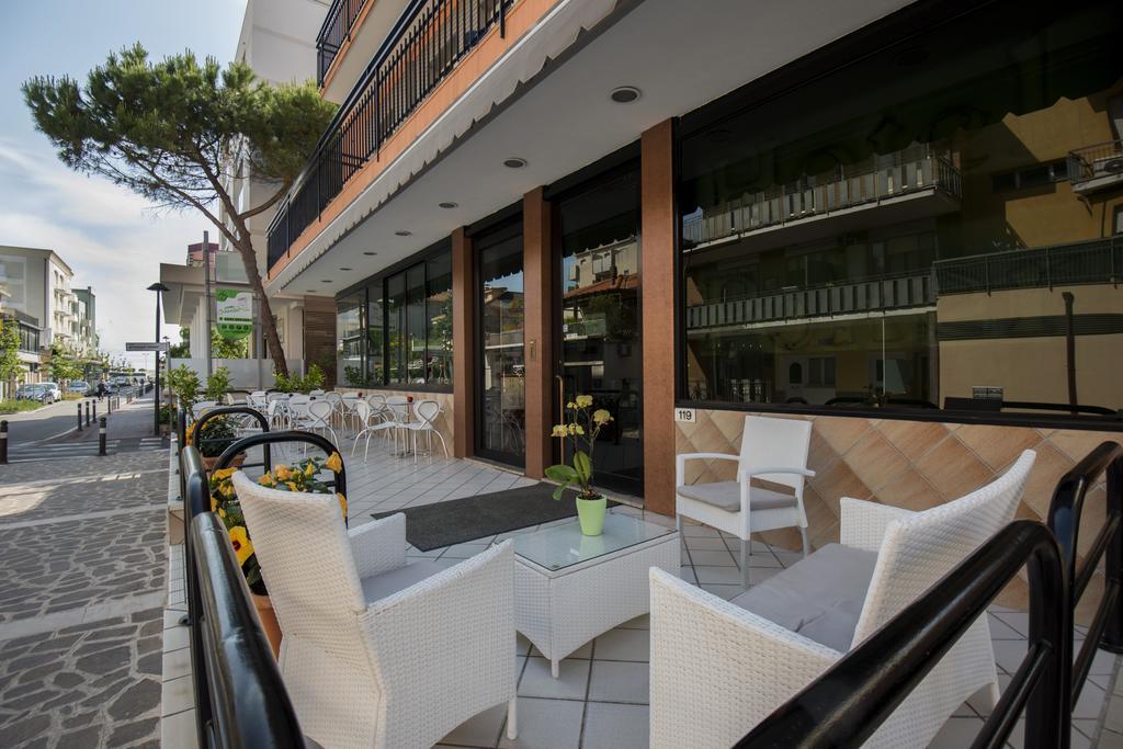 רימיני Hotel Scarlet מראה חיצוני תמונה