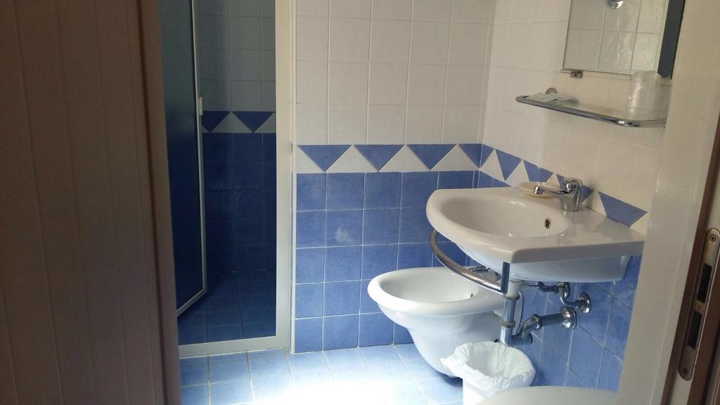 רימיני Hotel Scarlet מראה חיצוני תמונה